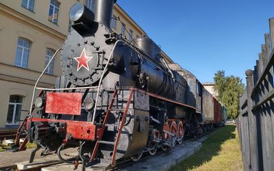 Пеший маршрут вокруг станции метро «Елизаровская»