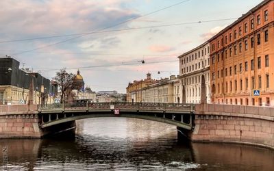 10 самых романтических мест весеннего Петербурга