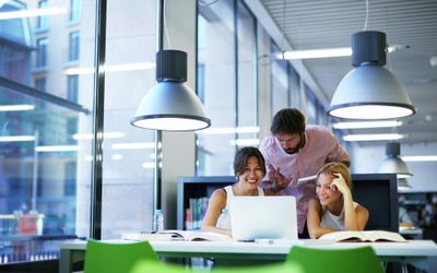 30 коворкингов в Петербурге для учебы, работы и творчества